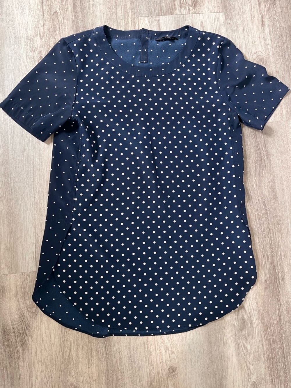 UNIQLO women’s XS Navy Polka Dot Short Sleeve Women's tunic top blouse